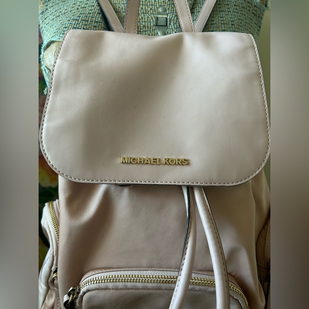 MICHEAL KORS ABBEY BLUSH PINK BACKPACK, STYLE# 35T9GAYB/C - Picture 3 of 10